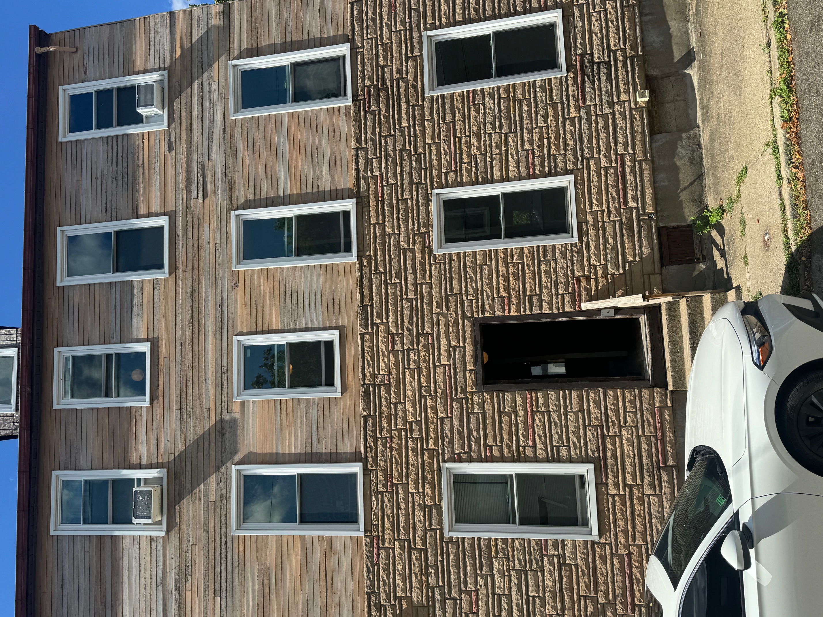 334 Hancock St #1B