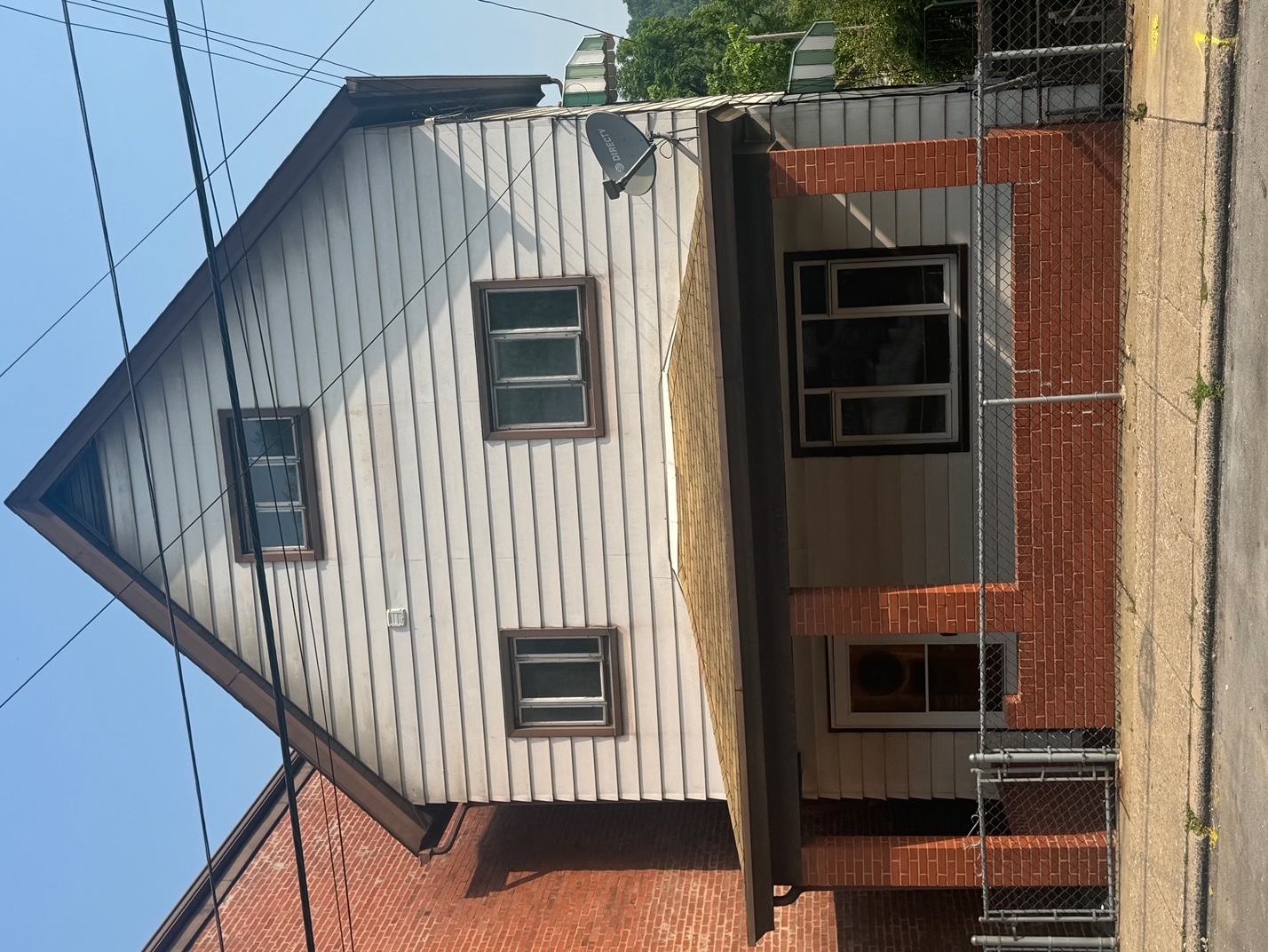 433 Wall Avenue